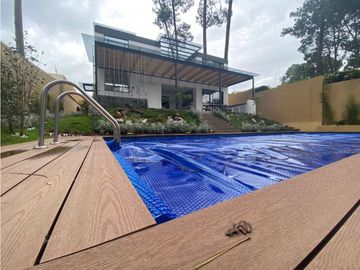 CASA EN RENTA || VALLE DE BRAVO || AVNDARO