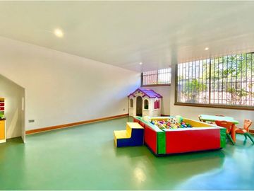 Espectacular sector Colegio Alemán/Sek