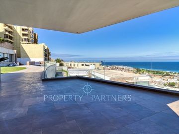 Casa mediterránea de 5 dormitorios con gran piscina en Jardines del Sur