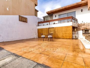 Casa de 5 dormitorios en Jardines del Sur