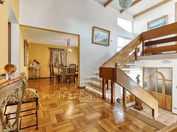 Casa de 5 dormitorios en Jardines del Sur