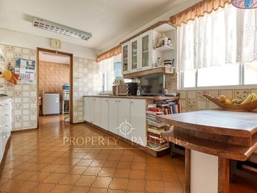 Casa de 5 dormitorios en Jardines del Sur