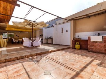 Casa de 5 dormitorios en Jardines del Sur