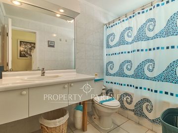 Gran casa de 5 dormitorios en Sector Jardines del Sur