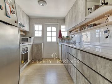 Gran casa de 5 dormitorios en Sector Jardines del Sur