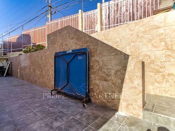 Gran casa de 5 dormitorios en Sector Jardines del Sur