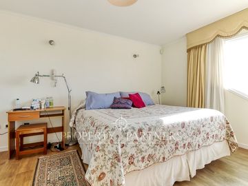 Gran casa de 5 dormitorios en Sector Jardines del Sur