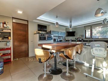 Espectacular casa en Jardines del Sur, finas terminaciones
