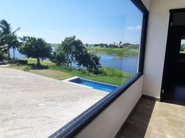 CASA MODERNA-INTELIGENTE EN VENTA UBICADA EN LAGUNAS DE MIRALTA