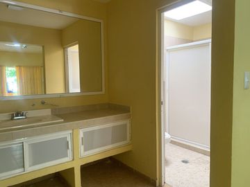Casa en Fraccionamiento en Brisas, Temixco, Morelos CAEN-1073-Fr*