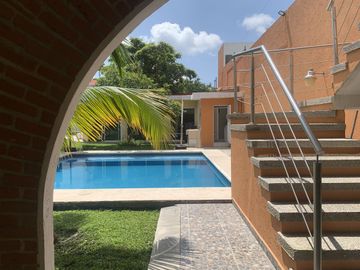 Casa en Fraccionamiento en Brisas, Temixco, Morelos CAEN-1073-Fr*