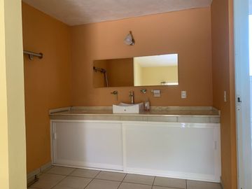 Casa en Fraccionamiento en Brisas, Temixco, Morelos CAEN-1073-Fr*