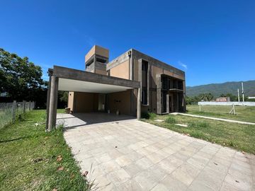 Casa - Yerba Buena