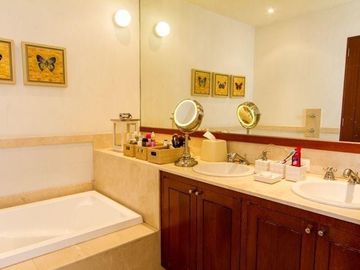 CASA EN VENTA EN CONDADO DE SAYAVEDRA