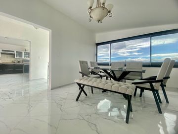 CASA EN VENTA EN LOMAS DE LA HACIENDA