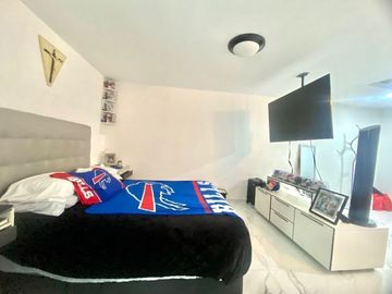 CASA EN VENTA EN LOMAS DE LA HACIENDA