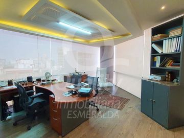 Torre del Árbol Oficina en VENTA/RENTA