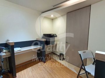 Torre del Árbol Oficina en VENTA/RENTA