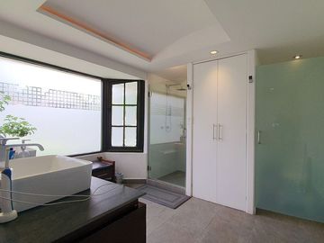 CASA EN VENTA EN CLUB DE GOLF HACIENDA