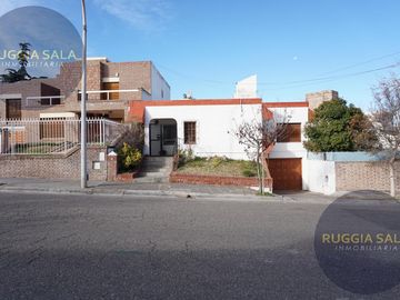 Casa - Área Centro Oeste
