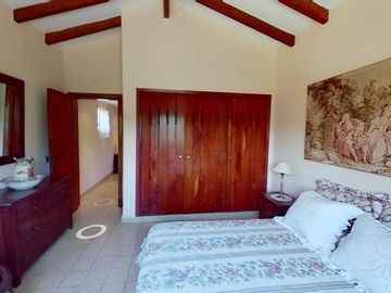 INVERSOR! VENDO Casi 7 hectáreas para lotear con 14 lotes y Chalet 3 dormitorios - 2 baños