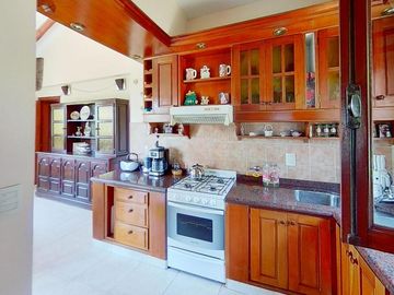 INVERSOR! VENDO Casi 7 hectáreas para lotear con 14 lotes y Chalet 3 dormitorios - 2 baños