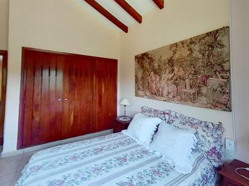 INVERSOR! VENDO Casi 7 hectáreas para lotear con 14 lotes y Chalet 3 dormitorios - 2 baños