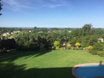 Casa con vista al rio