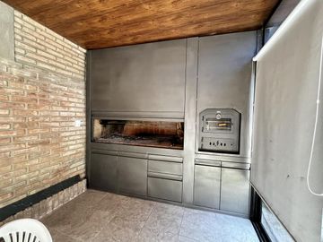 ¡¡VDO. EXC CASA 2 DORM. A 1/2 CUADRA AV. SABATTINI - B° CRISOL SUD CBA¡¡