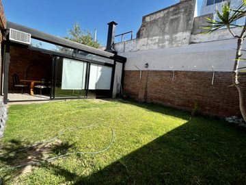 ¡¡VDO. EXC CASA 2 DORM. A 1/2 CUADRA AV. SABATTINI - B° CRISOL SUD CBA¡¡