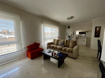 ¡¡VDO. EXC CASA 2 DORM. A 1/2 CUADRA AV. SABATTINI - B° CRISOL SUD CBA¡¡