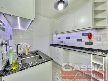 DEPARTAMENTO 3 AMBIENTES IMPECABLE ESTADO, 2 DORMIT, DET. CATEGORÍA, BAJAS EXPENSAS