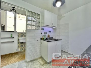 DEPARTAMENTO 3 AMBIENTES IMPECABLE ESTADO, 2 DORMIT, DET. CATEGORÍA, BAJAS EXPENSAS