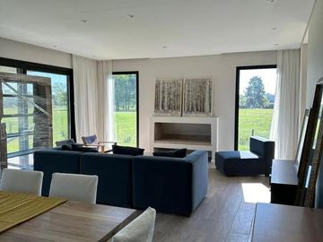 Casa en  Pilara, 