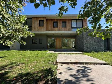 Casa en  Pilara, 