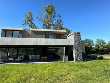 Casa en  Pilara, 