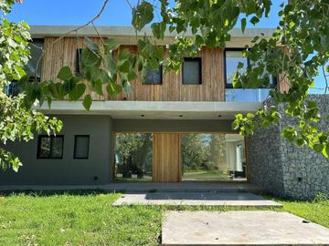 Casa en  Pilara, 