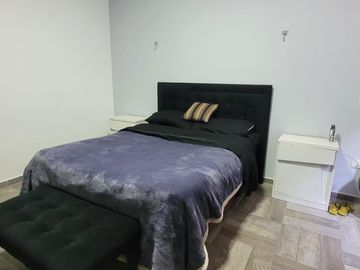Venta Casa 2 dormitorios con cochera - Tiro Suizo, Rosario