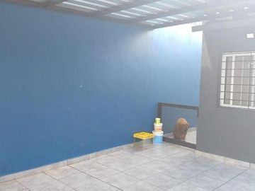 Venta Casa 2 dormitorios con cochera - Tiro Suizo, Rosario