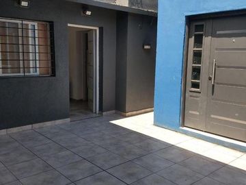 Venta Casa 2 dormitorios con cochera - Tiro Suizo, Rosario