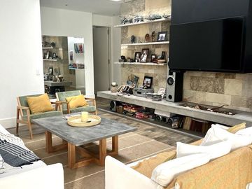 Hermosa Casa en venta en Barrio Los Pinguinos Club de Campo