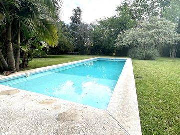 Hermosa Casa en venta en Barrio Los Pinguinos Club de Campo