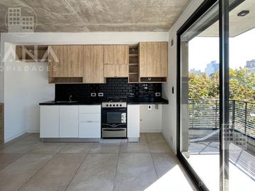 Venta de Departamento de 1 Dormitorio a estrenar con balcón al frente.
