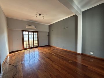 Venta PH 4 ambientes en Boedo con terraza