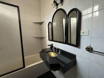 Venta PH 4 ambientes en Boedo con terraza