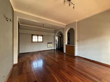 Venta PH 4 ambientes en Boedo con terraza