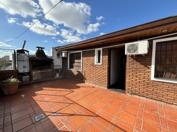 Venta PH 4 ambientes en Boedo con terraza