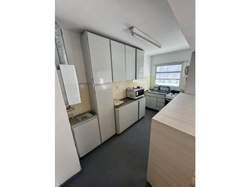 VENTA 2 AMBIENTES CON ESTUDIO A METROS DE PLAZA MITRE