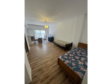 VENTA 2 AMBIENTES CON ESTUDIO A METROS DE PLAZA MITRE