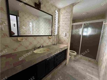 Casa Amplia en Terreno de 1000 metros Ideal para proyecto de vivienda